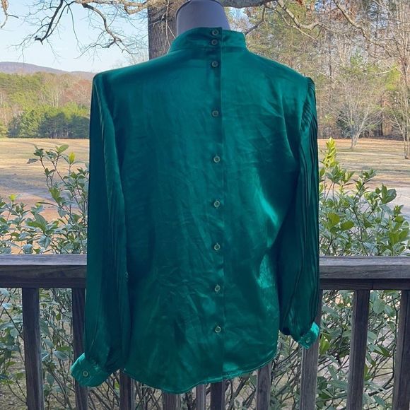 BEAUTIFUL vintage nilani blouse - Picture 12 of 12